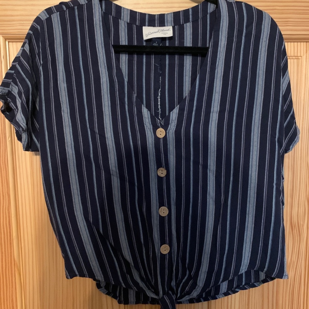 Button up, tie crop